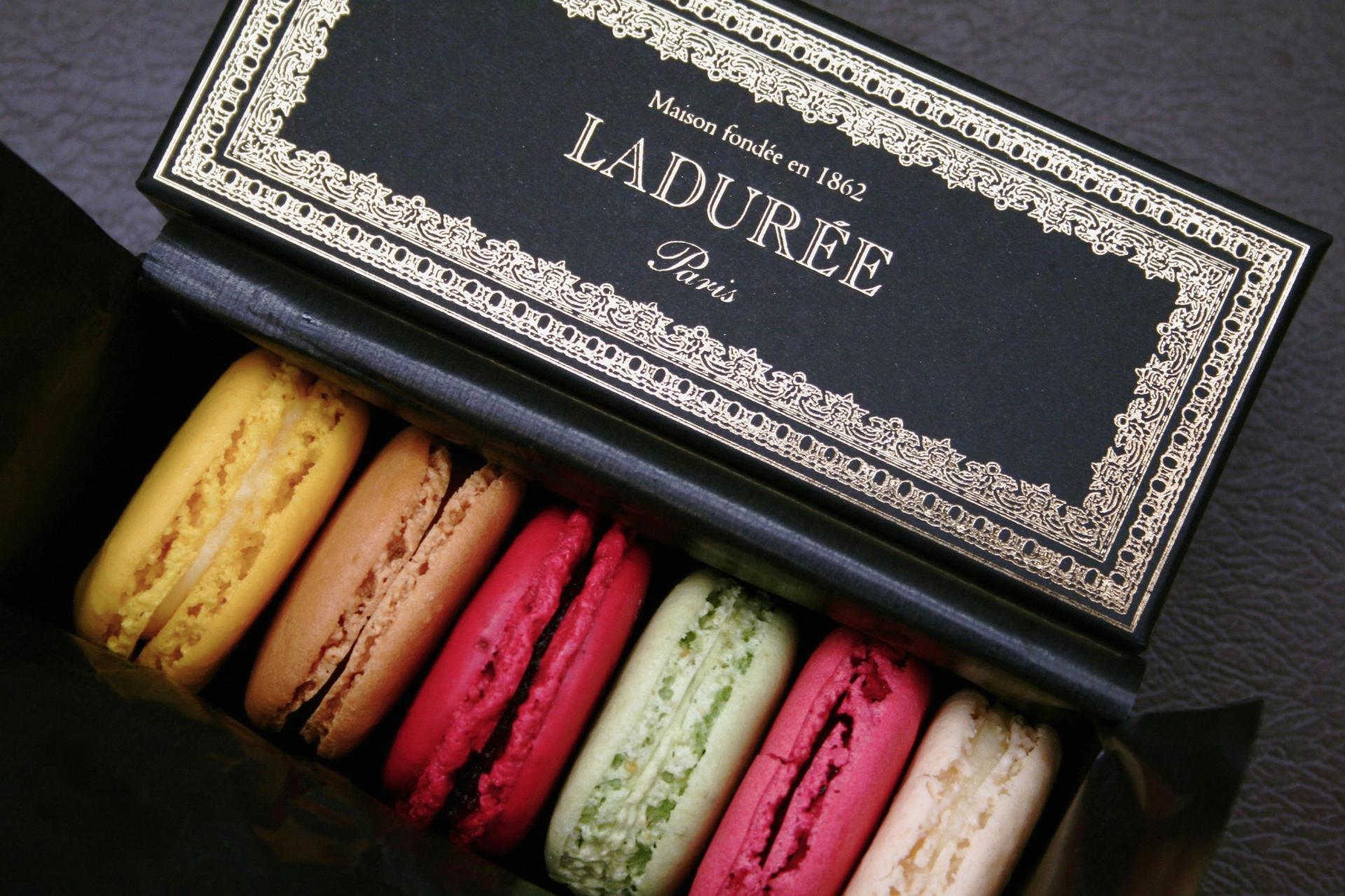 Se régaler à Paris chez Ladurée, Fauchon et Stohrer